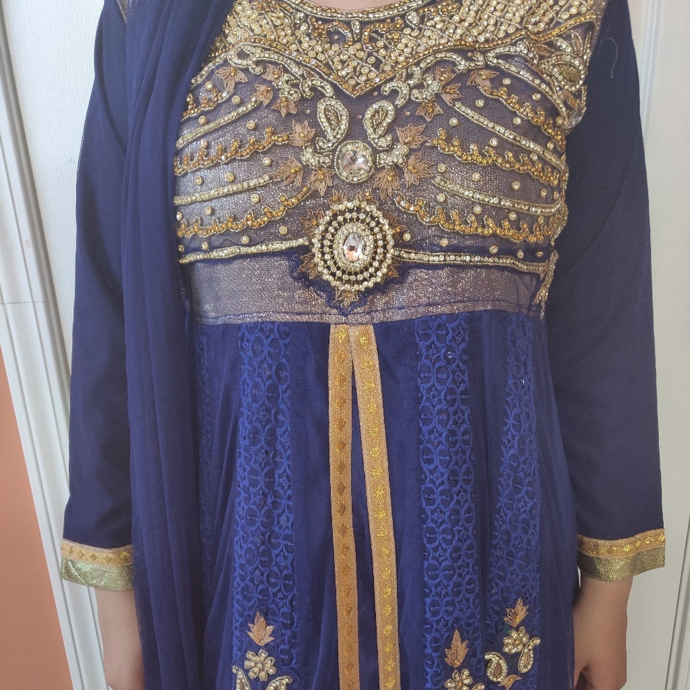 Indian blue salwar kameez with lehenga - Picture 1 of 4